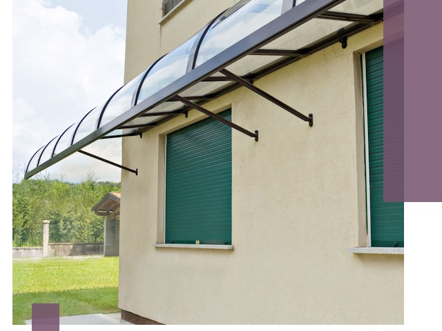 Козырьки над окнами в Таре — изготовление и монтаж по выгоде