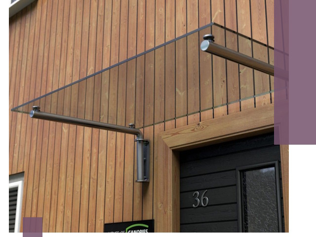 Стеклянные козырьки на входы и фасады в Таре