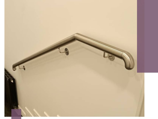 Изготовление пристенных поручней в Таре под ключ за сроки